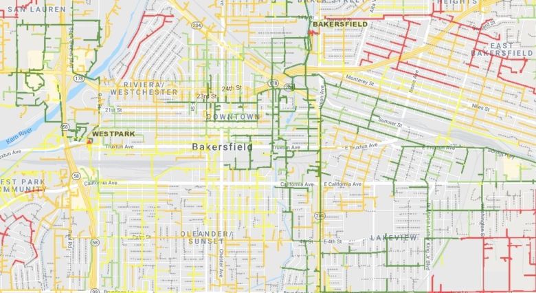 Pacific Gas & Electric integrated capacity analysis map showing distribution grid circuit capacity in downtown Bakersfield